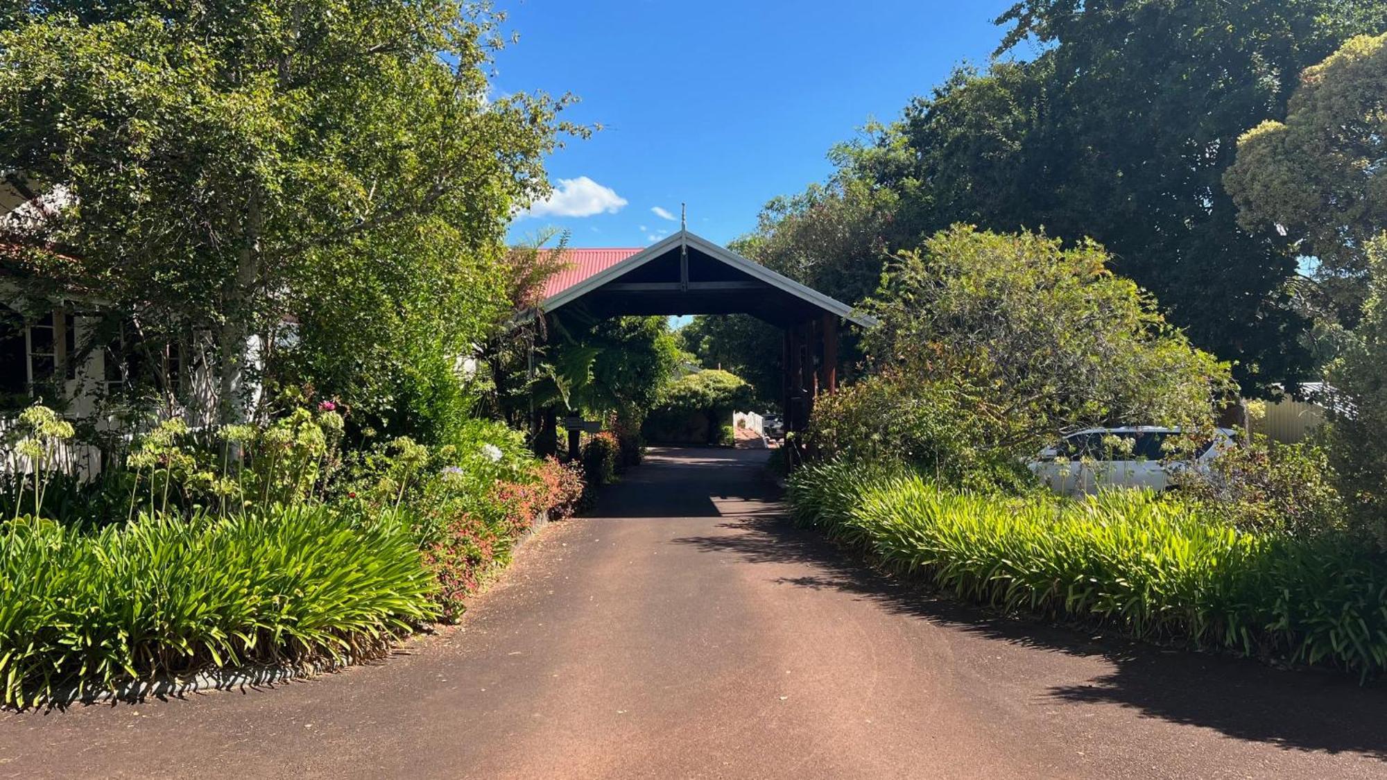 Karri Forest Motel Pemberton Luaran gambar